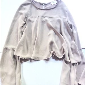Everly Soft Pink Blouse w/ Bell Sleeves Sz Small